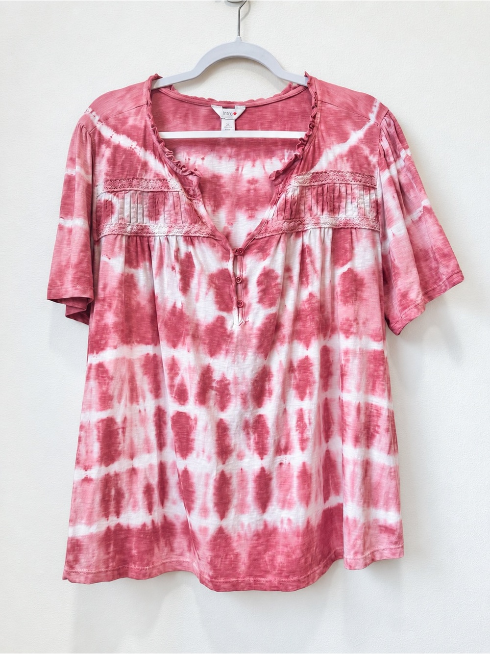 intro. Pink and White Tie-Dye Henley Peasant Top XL